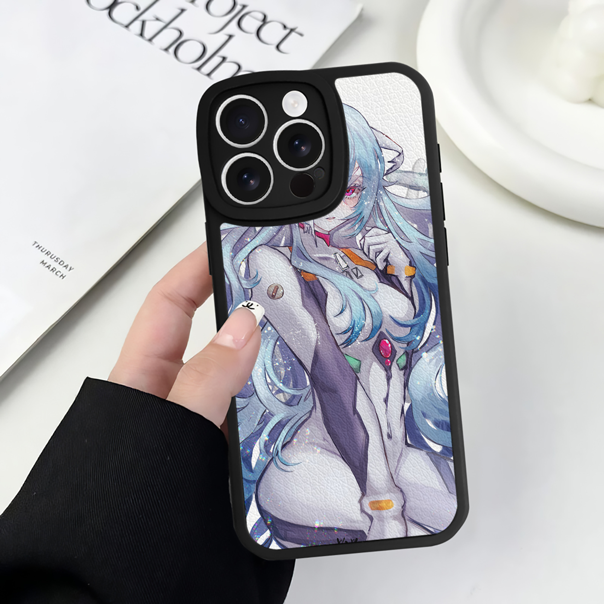 （画像用） EVA 新世紀エヴァンゲリオン 【iPhone 16シリーズ対応】シリコンスマホケース（レザー調） 材質：シリコン